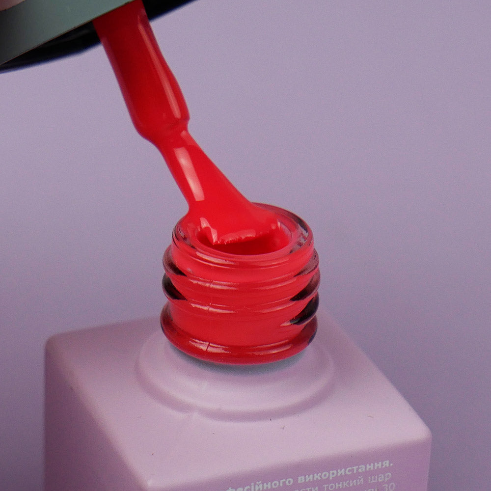 TUFI profi PREMIUM Gel Polish Cabaret 05 crimson