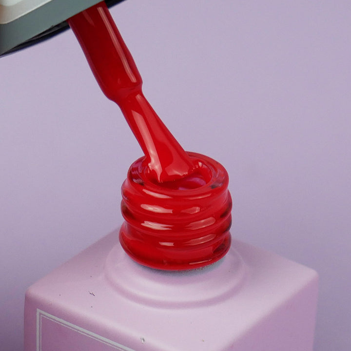 TUFI profi PREMIUM Gel Polish Cabaret 07 pure red
